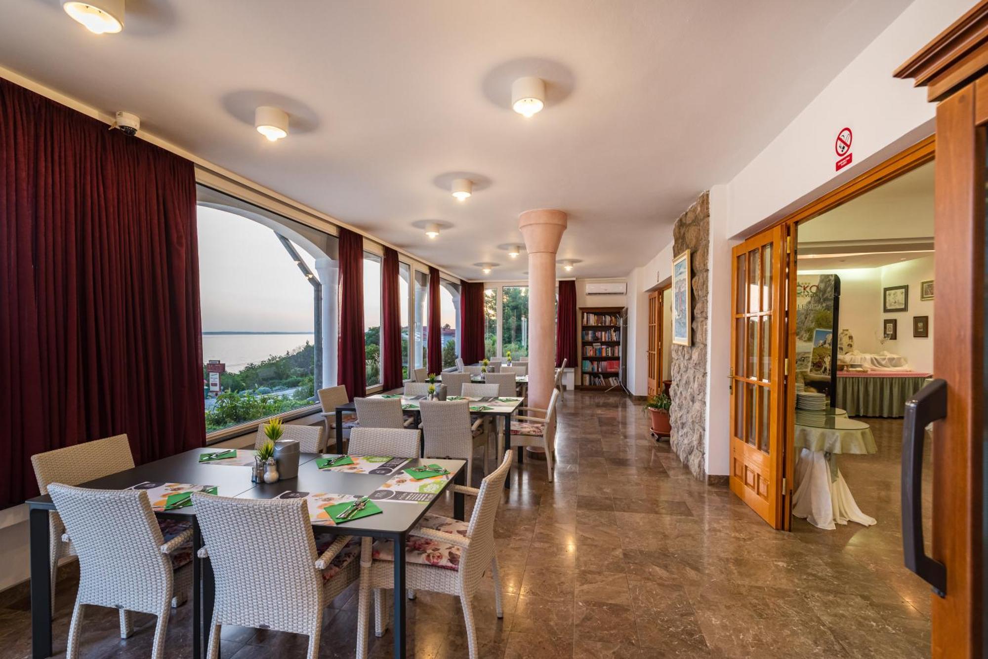 Hotel Vicko 3*