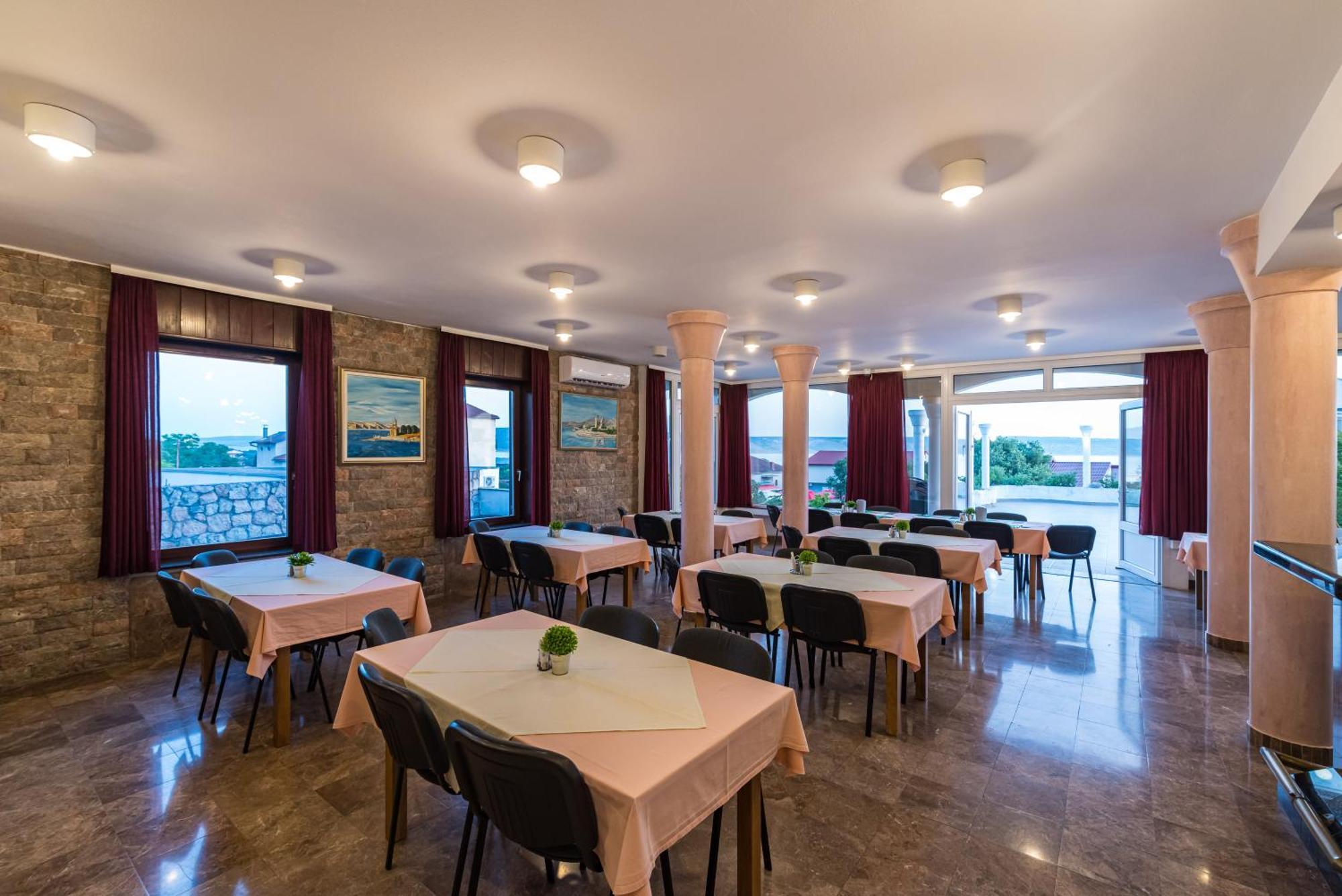 Vicko 3* Starigrad Paklenica