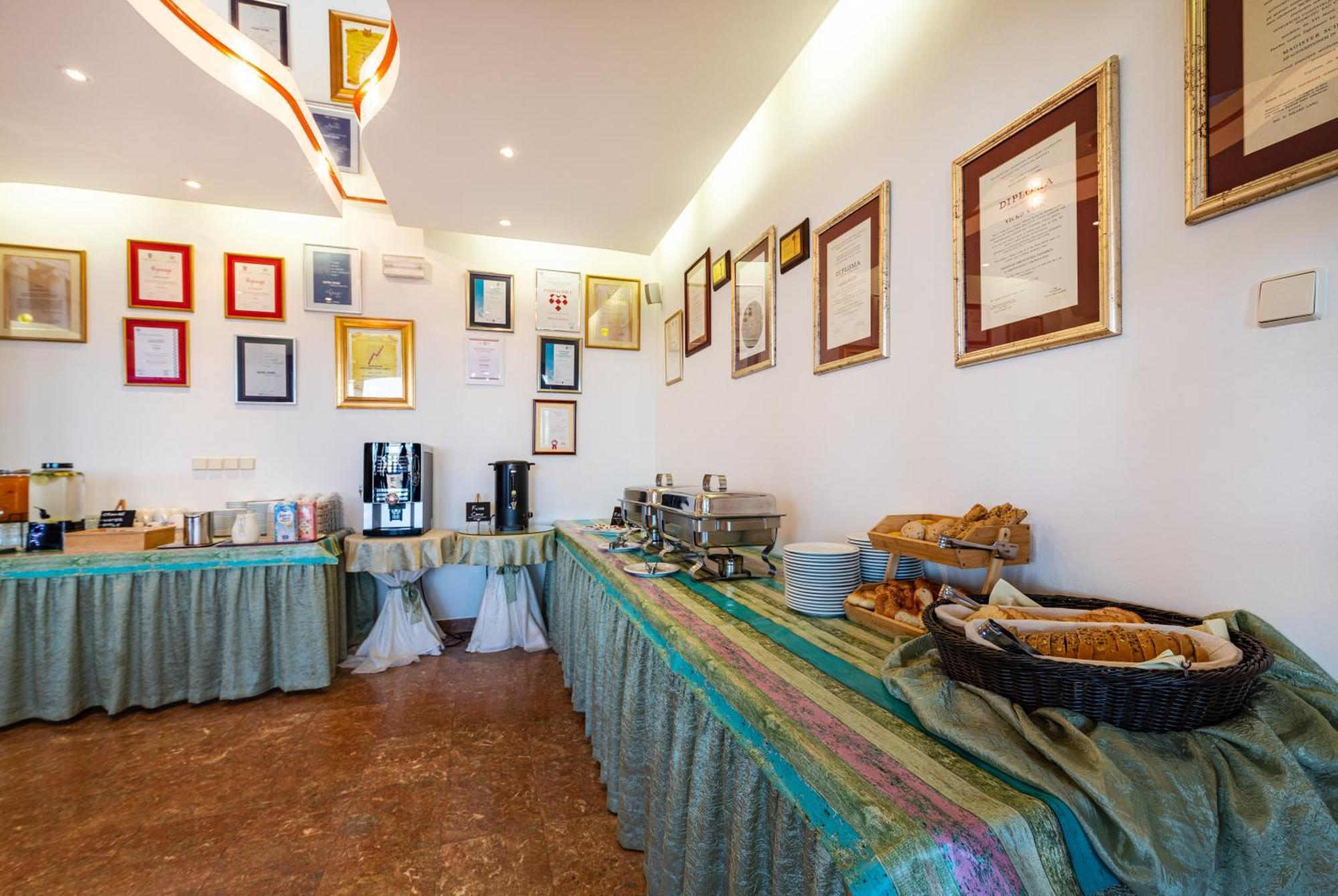 Vicko Hotel Starigrad Paklenica